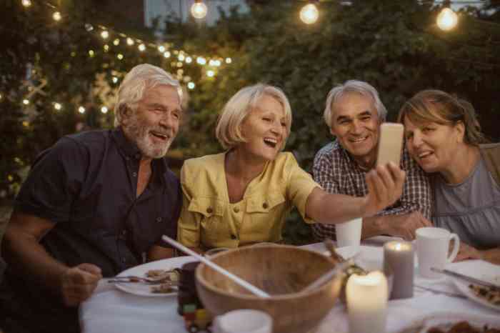 Tips for Enjoying Holiday Gatherings with Hearing Loss